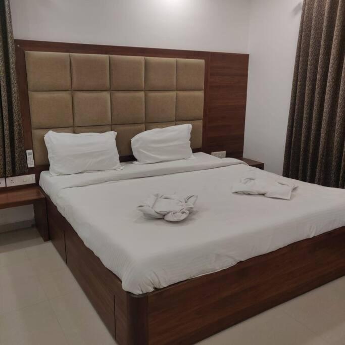 Chillx Comfort Stay 2Bhk Luxury Apt Arpora Exterior foto